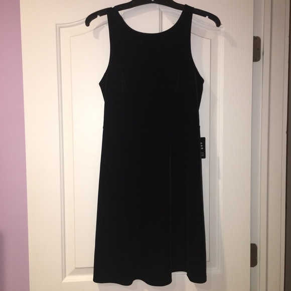 Express Dresses & Skirts - NWT Express Velvet Little Black Dress